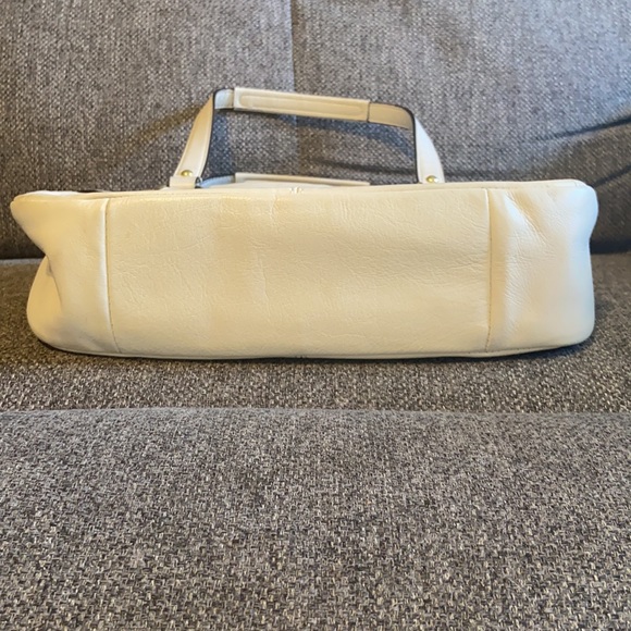 Coach Bag - Picture 4 of 7